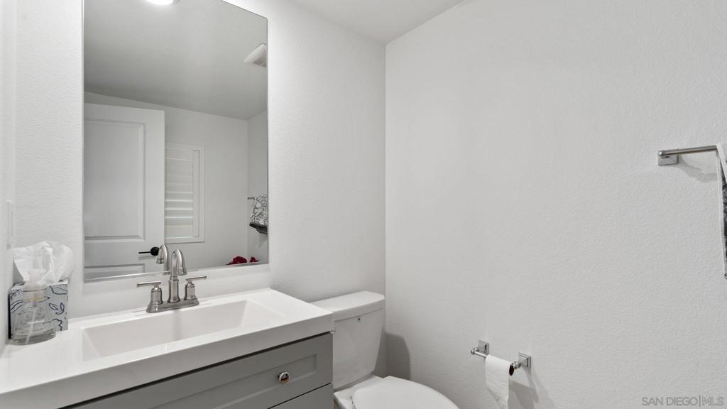 15681 Rennyson Way Property Photo 26