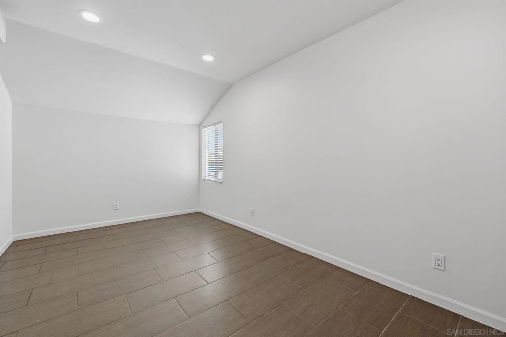 6463 Estrella Ave Property Photo 16