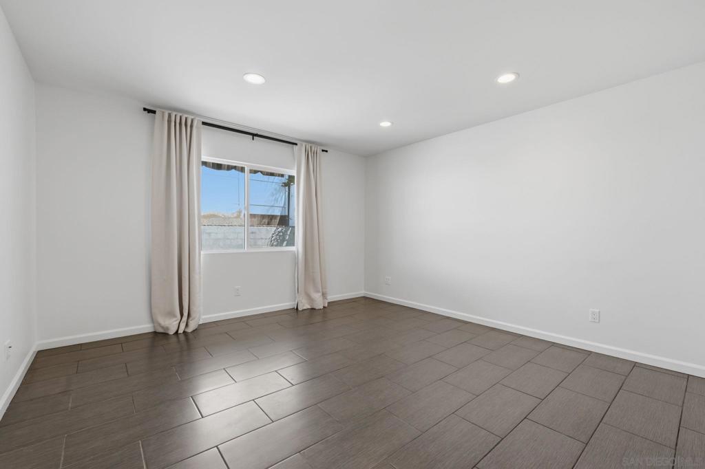6463 Estrella Ave Property Photo 18