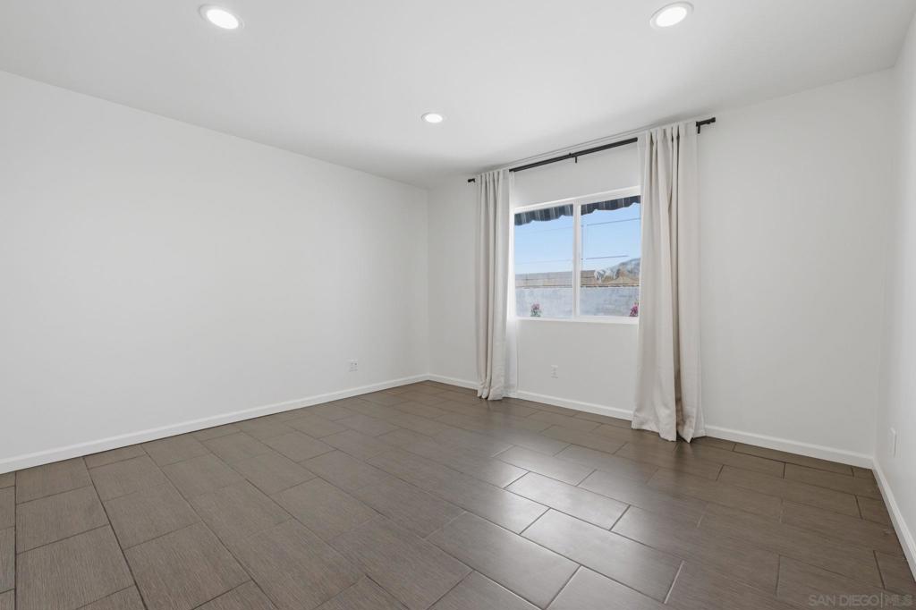 6463 Estrella Ave Property Photo 20