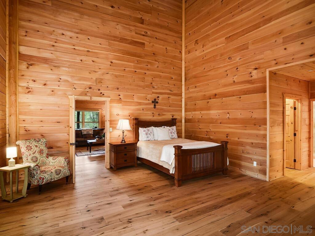 1068 W Incense Cedar Road Property Photo 11