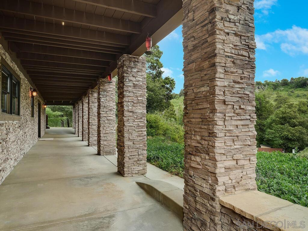 1068 W Incense Cedar Road Property Photo 32
