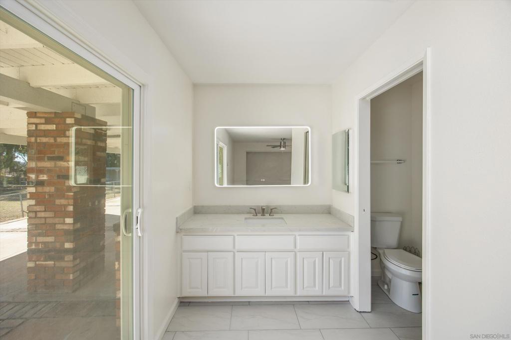 33155 Avenue D Property Photo 14