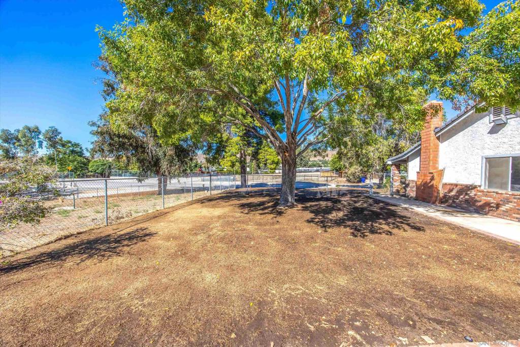 33155 Avenue D Property Photo 33