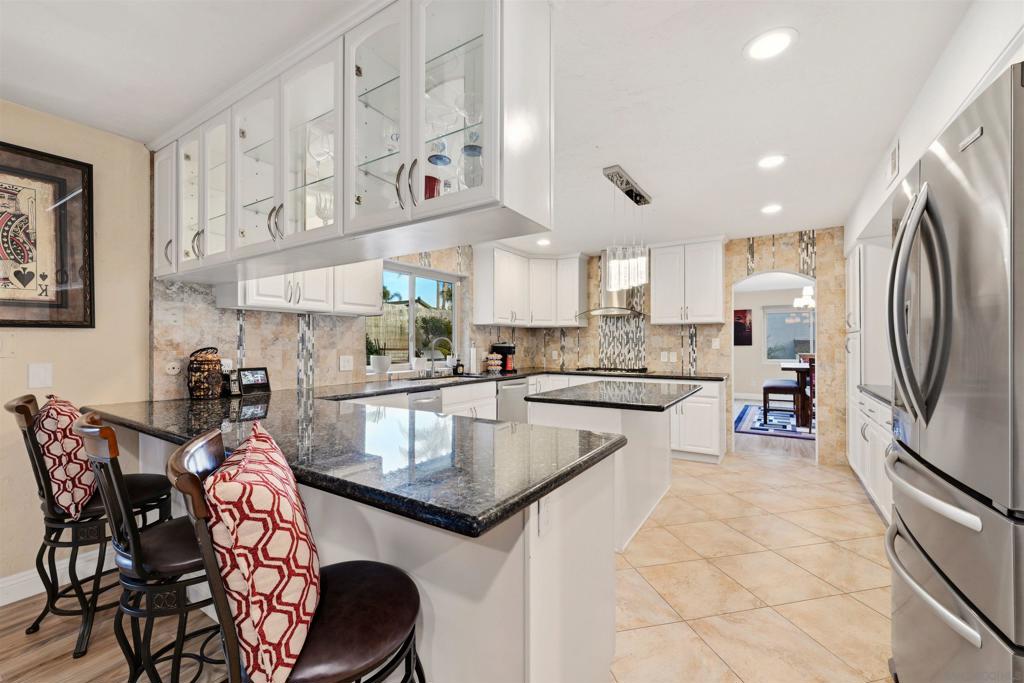 3025 Chicago Property Photo 9