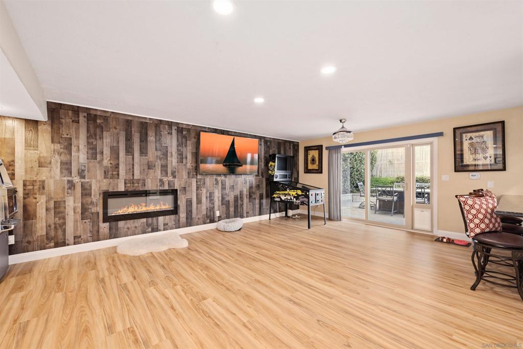 3025 Chicago Property Photo 10