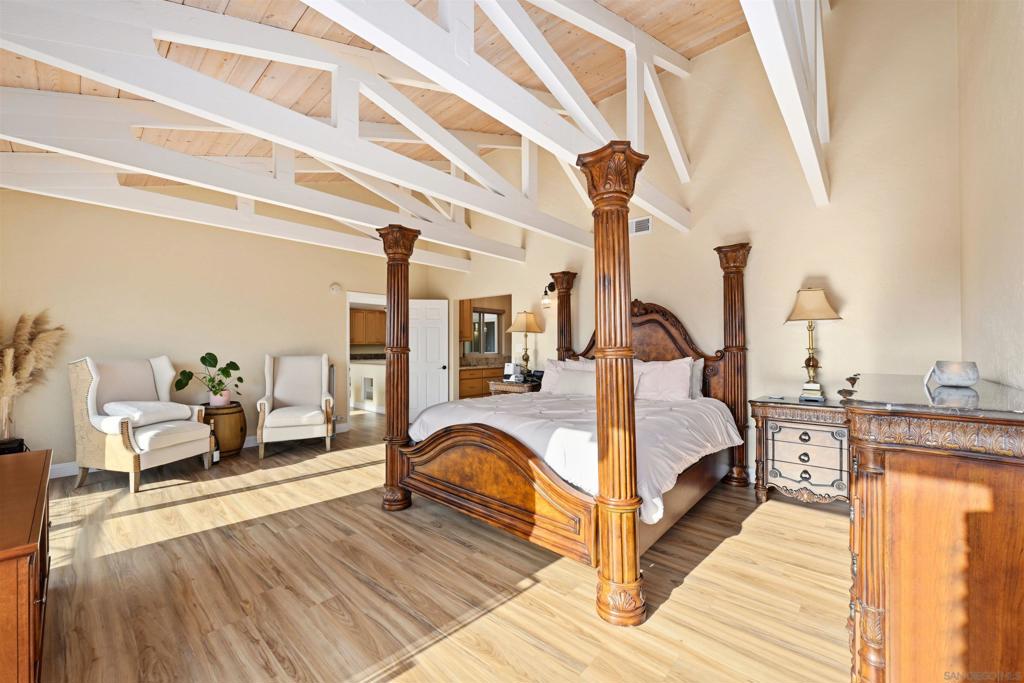 3025 Chicago Property Photo 17