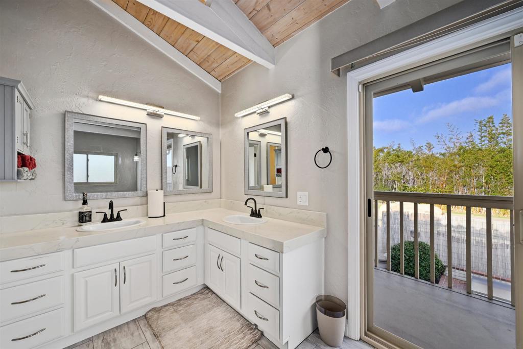 3025 Chicago Property Photo 19