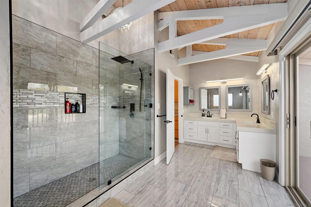 3025 Chicago Property Photo 22