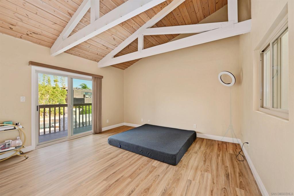 3025 Chicago Property Photo 45