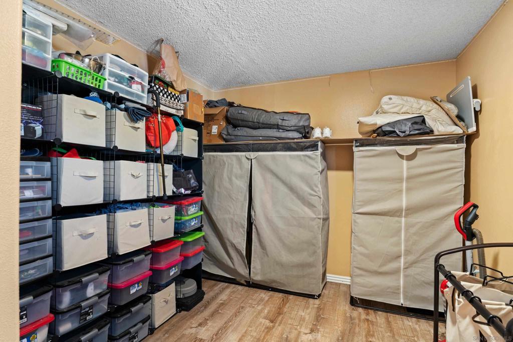 1619 Curry Comb Dr Property Photo 23