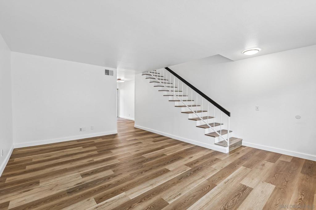 3631 Lemona Avenue D Property Photo 8