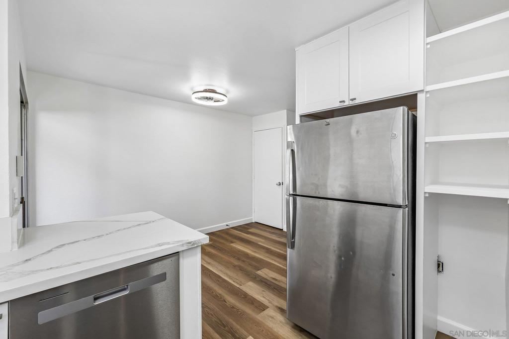 3631 Lemona Avenue D Property Photo 12