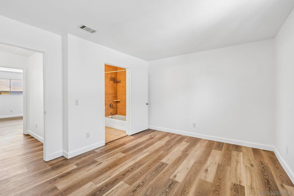 3631 Lemona Avenue D Property Photo 17