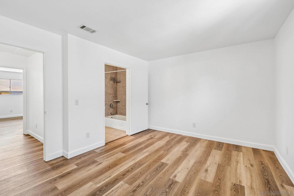 3631 Lemona Avenue D Property Photo 18