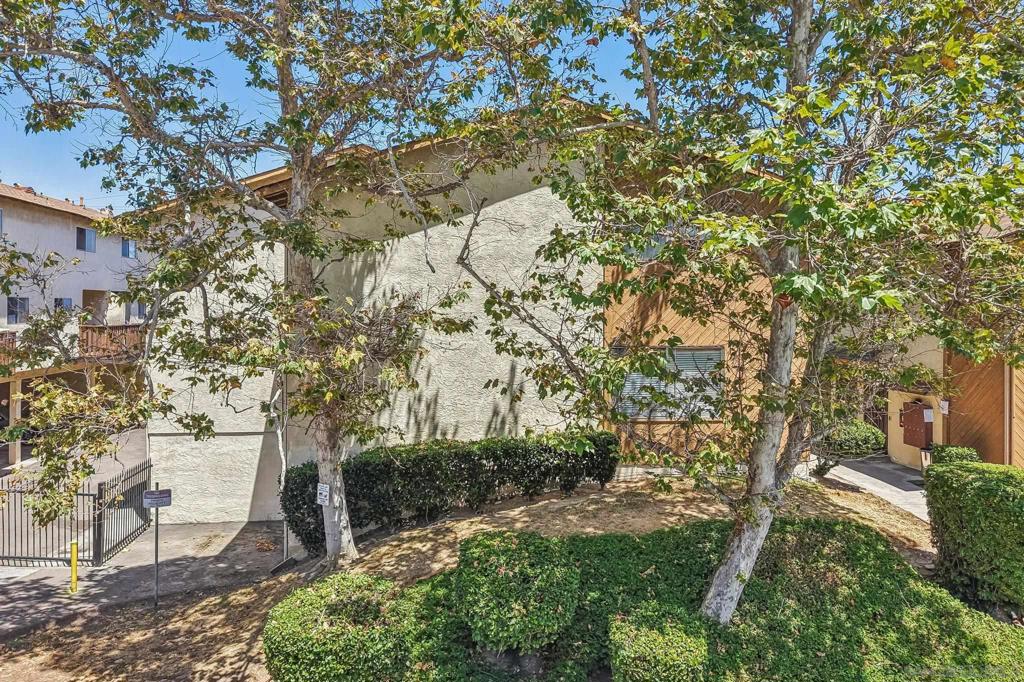 3631 Lemona Avenue D Property Photo 33
