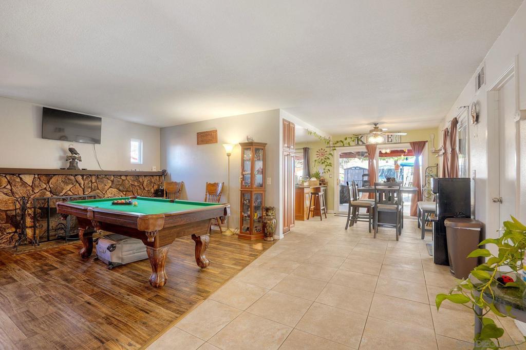 12543 Via Diego Property Photo 5