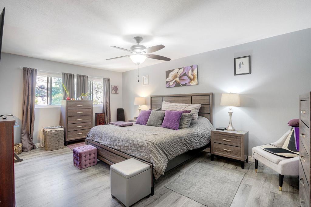 12543 Via Diego Property Photo 12