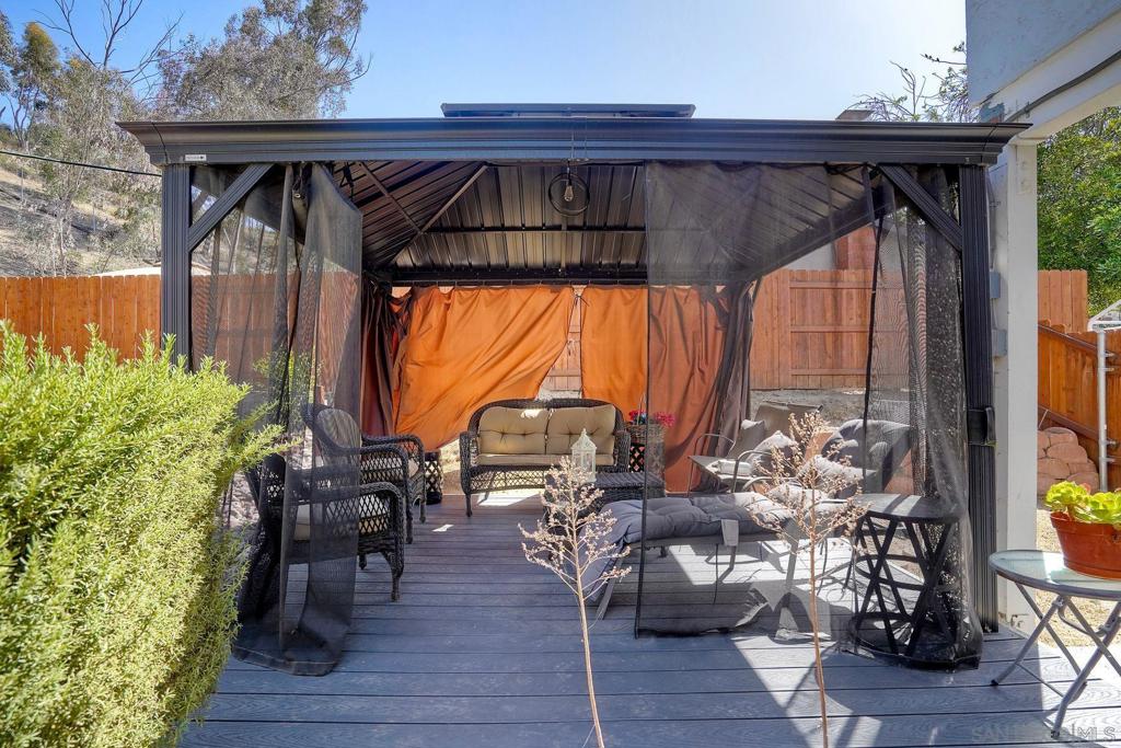 12543 Via Diego Property Photo 21