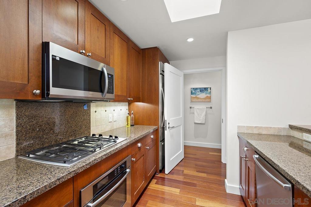 700 W E Street 510 Property Photo 12