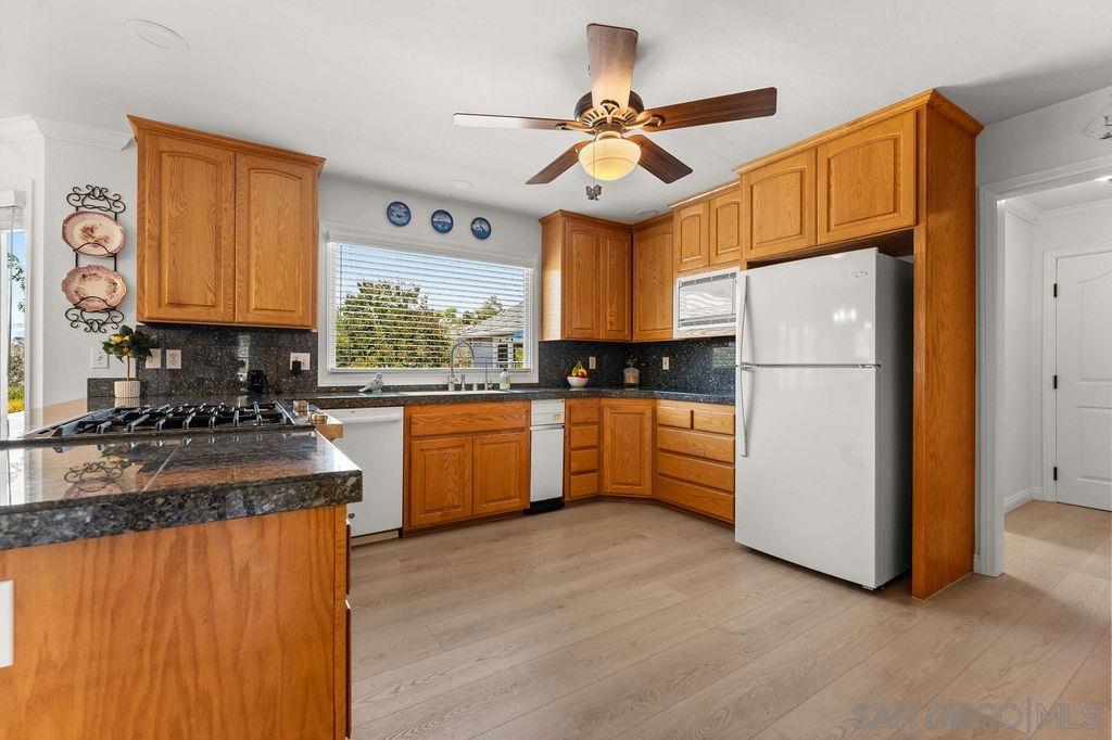 260013765SD Property Photo 10