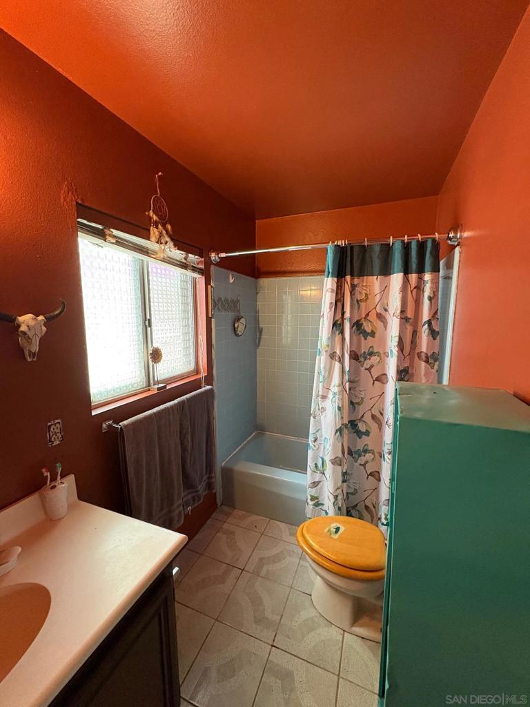 44622 Holtville Ave Property Photo 23