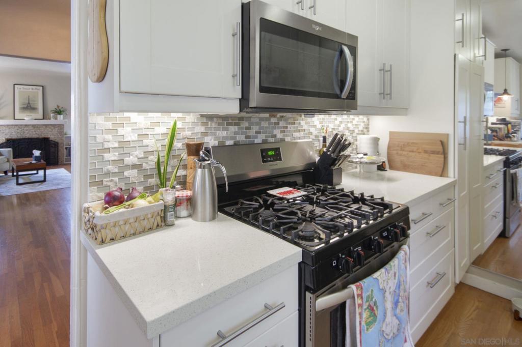 736 38 I Property Photo 11