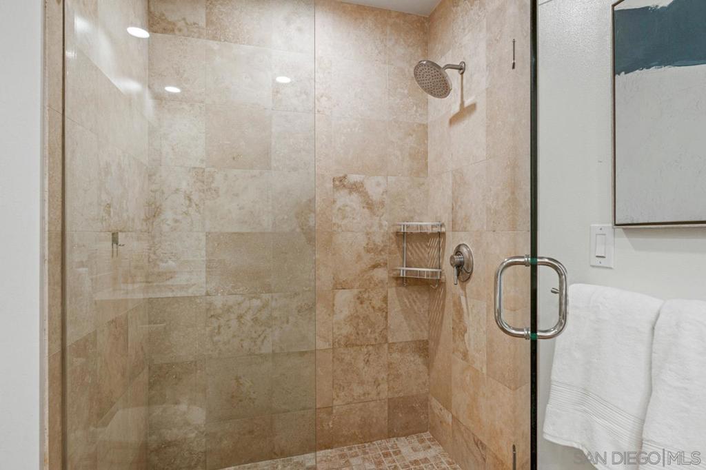800 The Mark Ln 406 Property Photo 41