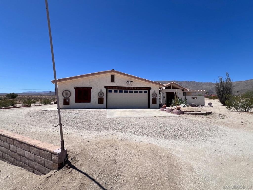 3267 Wagon Rd Property Photo 2
