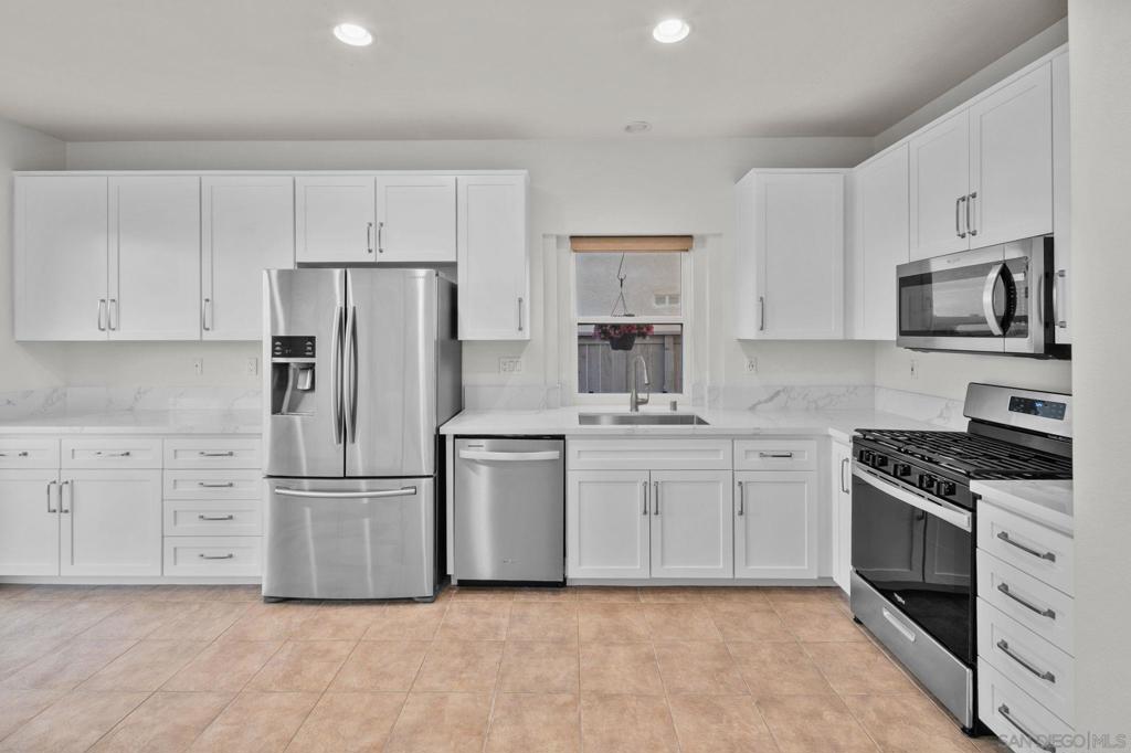 6021 Paseo Carreta Property Photo 3