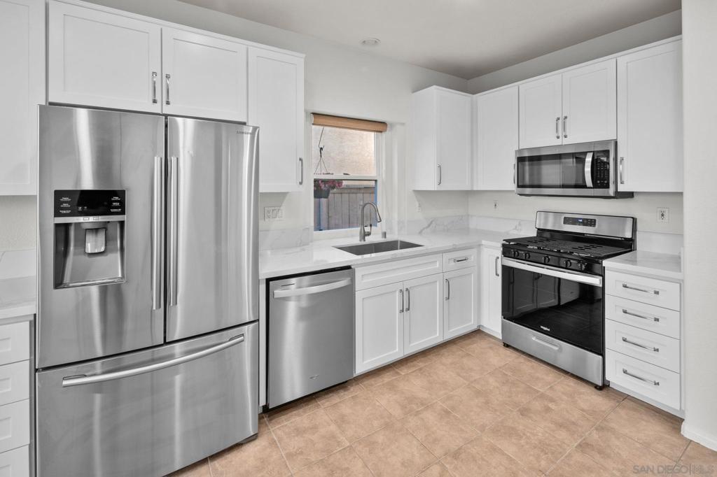 6021 Paseo Carreta Property Photo 4
