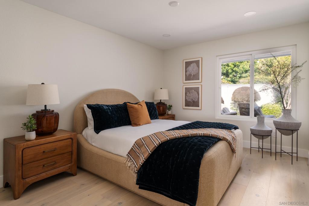 2206 Place Monaco Property Photo 21