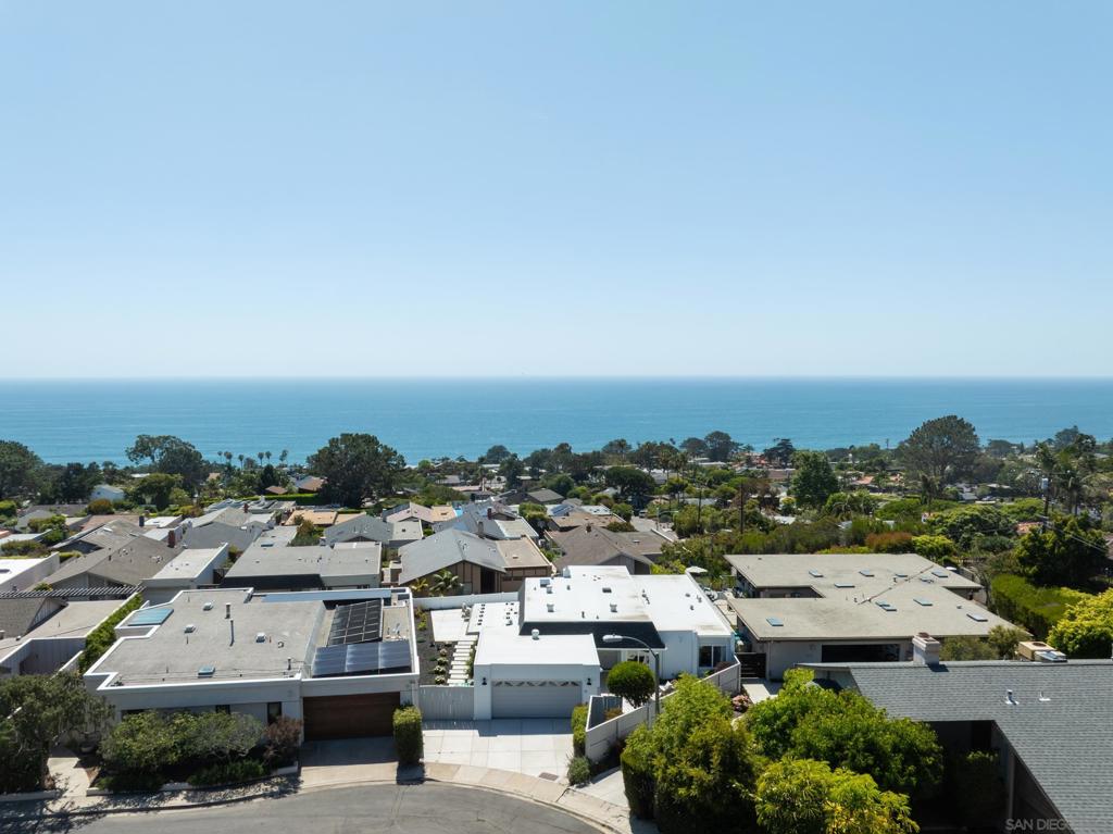 2206 Place Monaco Property Photo 29
