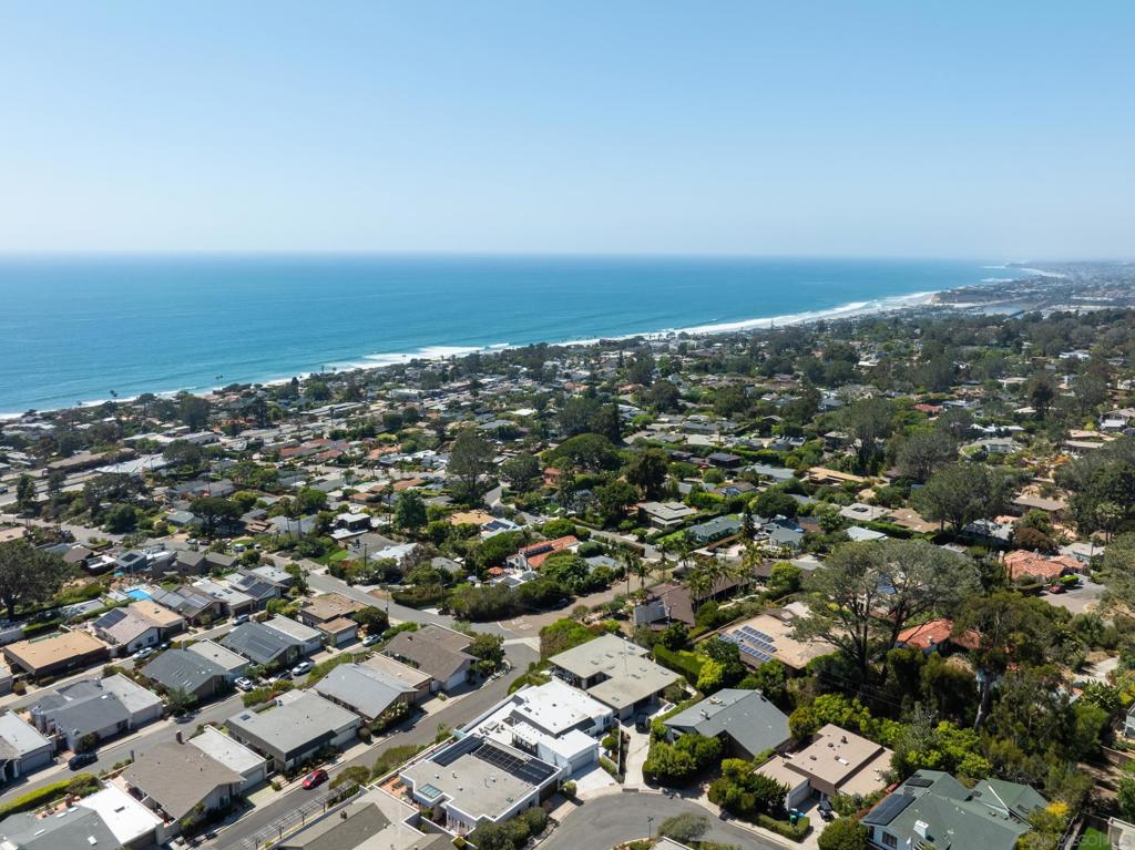 2206 Place Monaco Property Photo 30