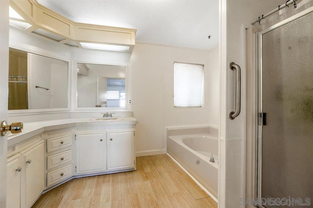 211 N Citrus Avenue #50 Property Photo 11