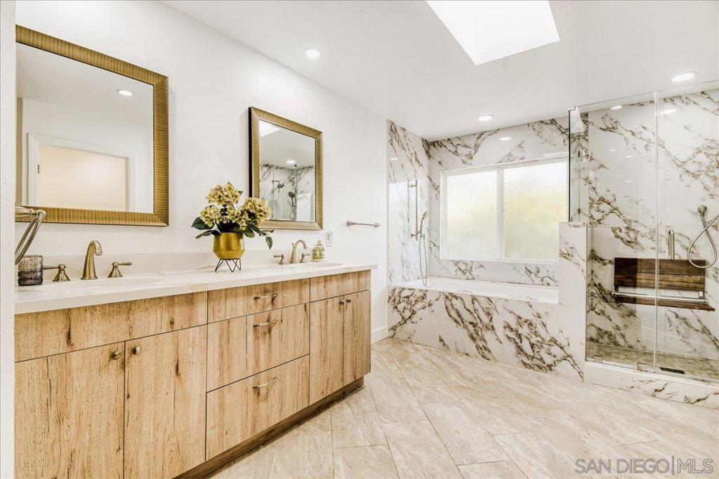 2552 Arnott Street Property Photo 16