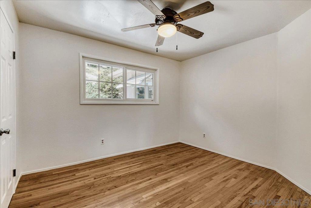2552 Arnott Street Property Photo 19