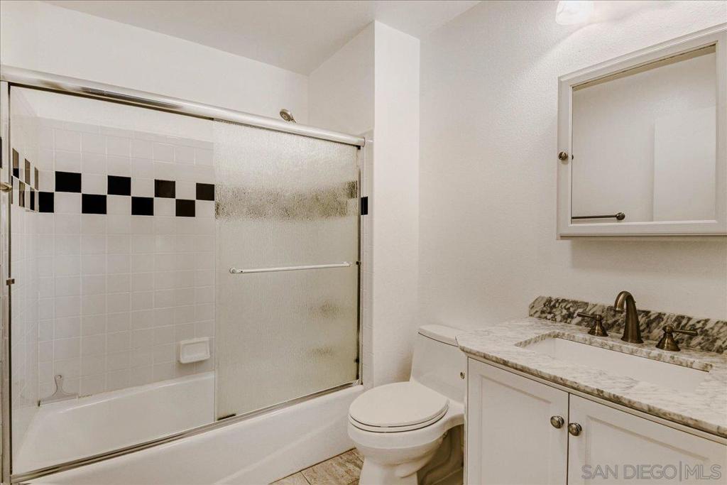 2552 Arnott Street Property Photo 23