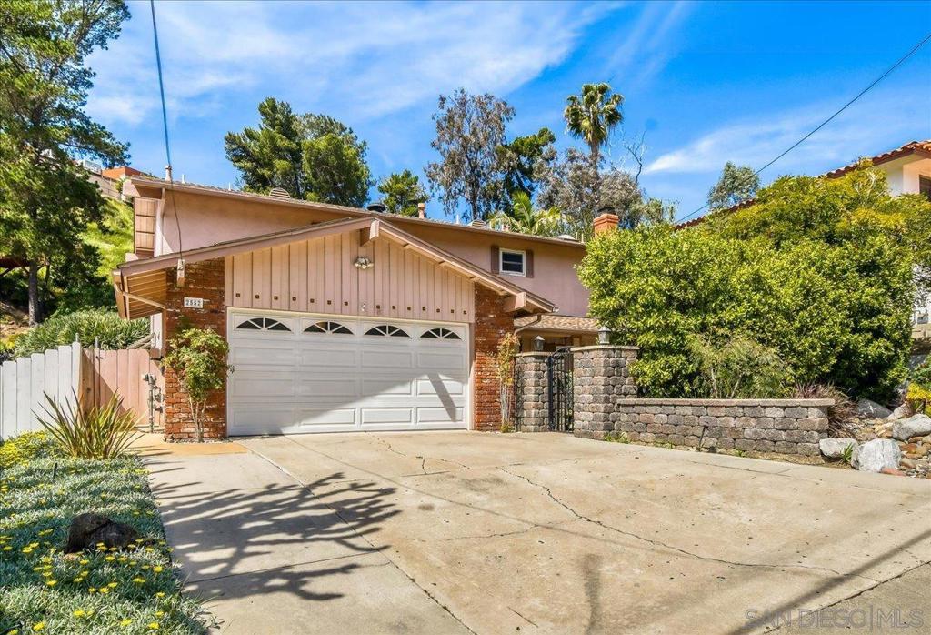 2552 Arnott Street Property Photo 31