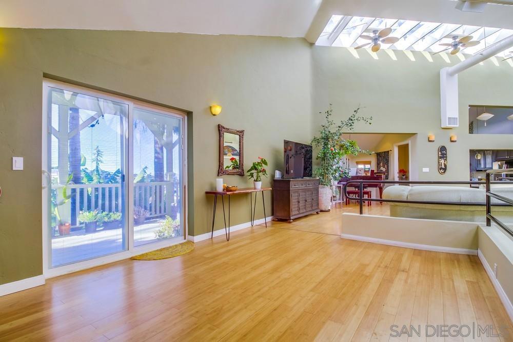 1876 Sefton Place Property Photo 17
