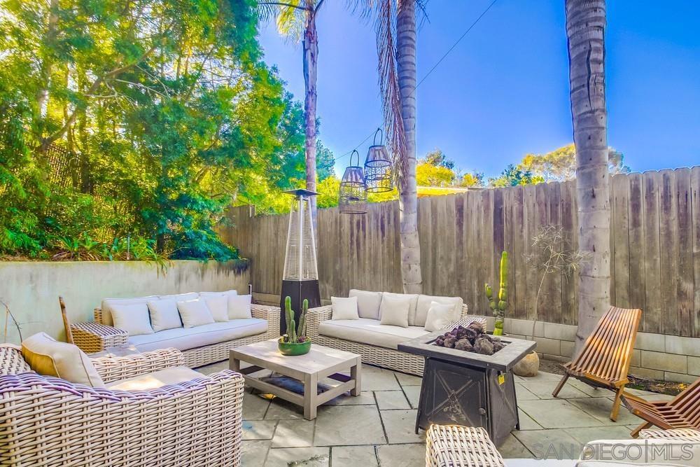 1876 Sefton Place Property Photo 20