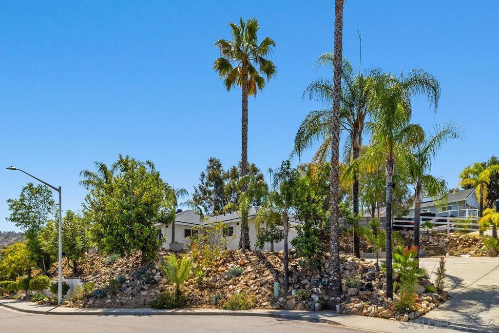 13309 Lakeview Way Property Photo 4