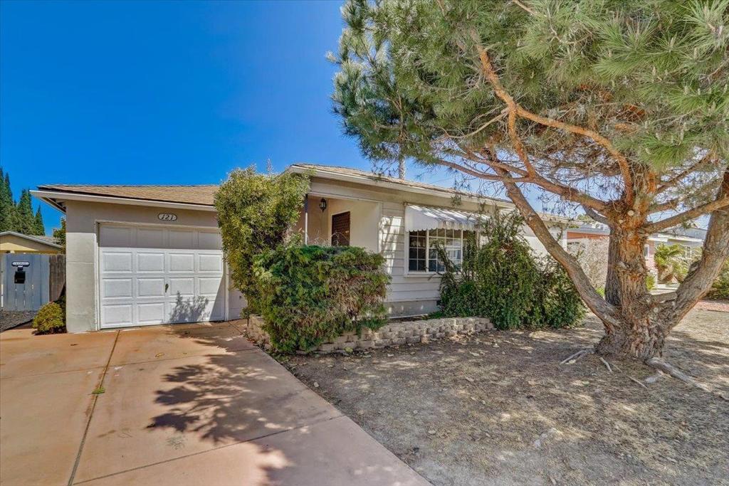 121 Shasta St Property Photo 1