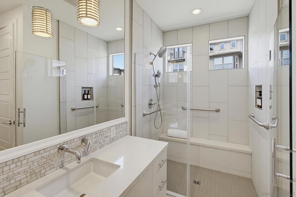 8442 Distinctive Dr. Property Photo 24