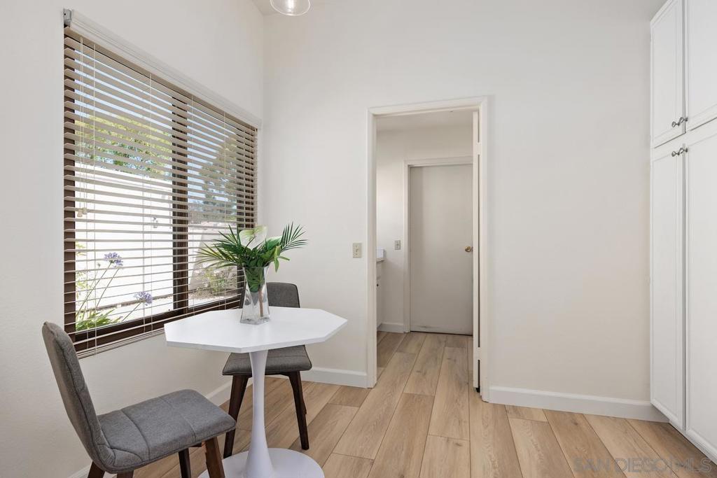 12827 Via Moura Property Photo 13