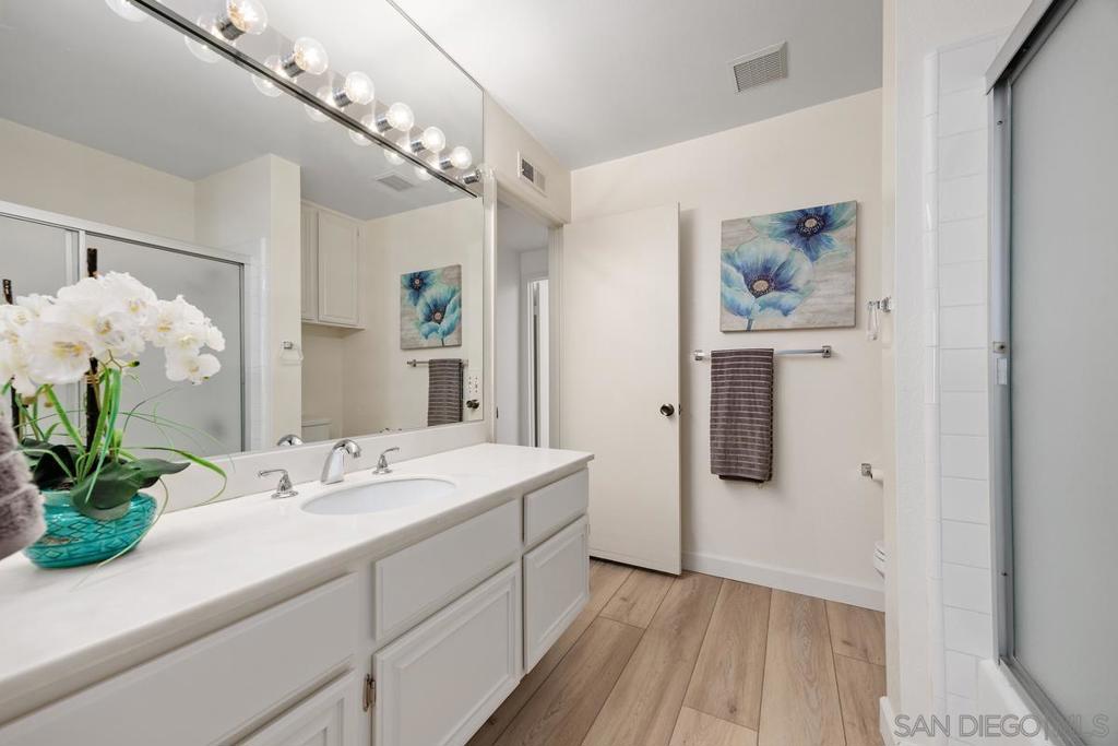 12827 Via Moura Property Photo 20