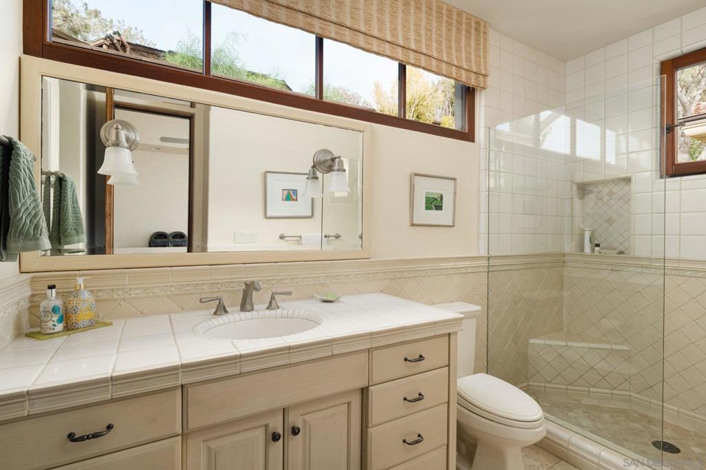 271 Ocean View Ave Property Photo 18