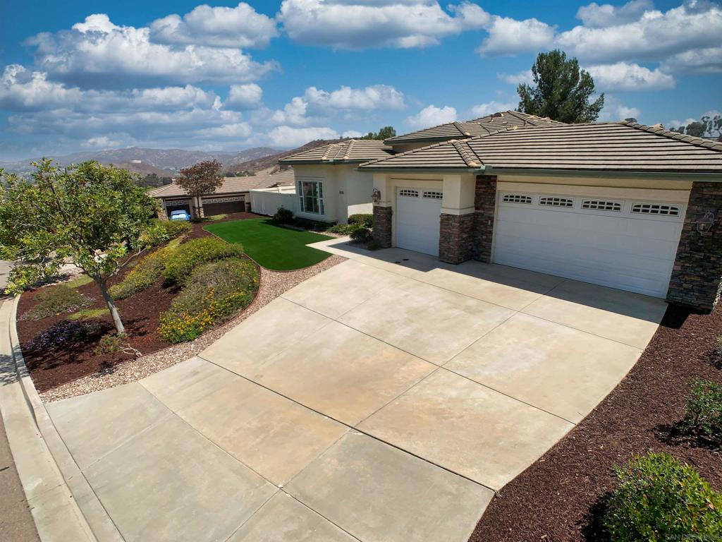 8836 Diamondback Dr Property Photo 2