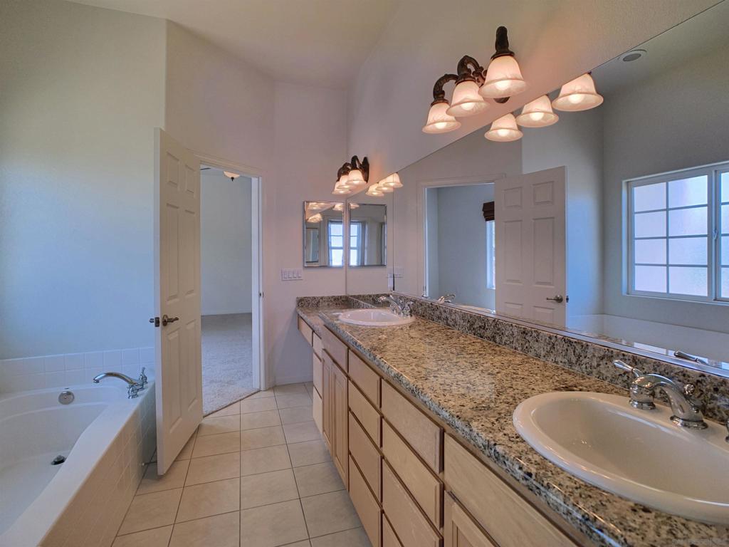 8836 Diamondback Dr Property Photo 24