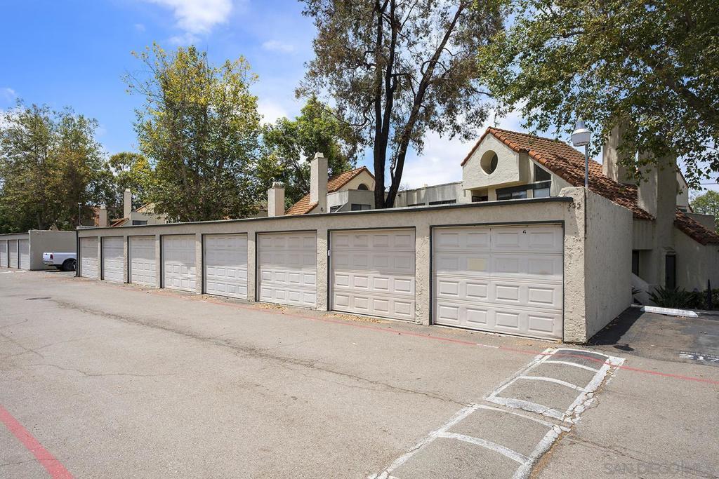 355 N Melrose Dr N E Property Photo 32